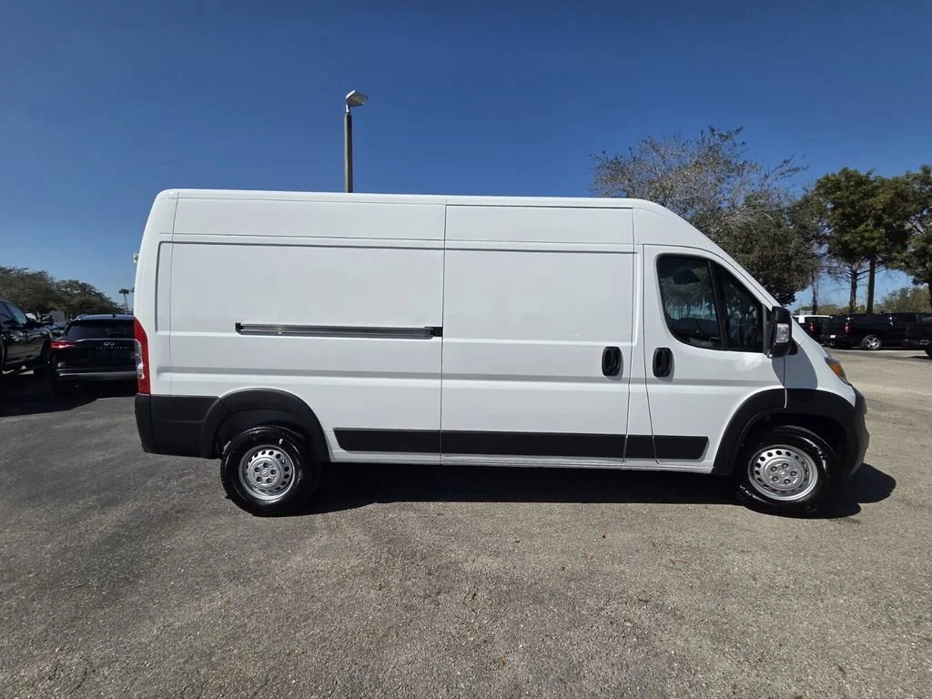 New 2026 Bright White Clear-Coat Exterior Paint RAM Tradesman image 2