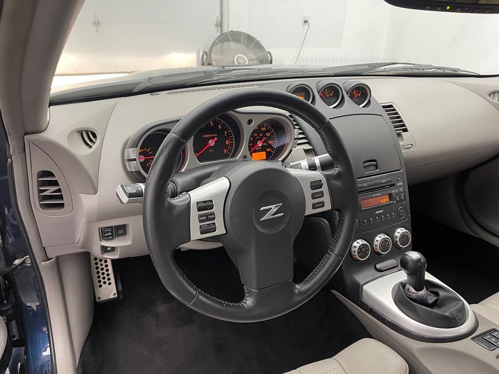 Used 2007 San Marino Blue Pearl Nissan Touring image 3