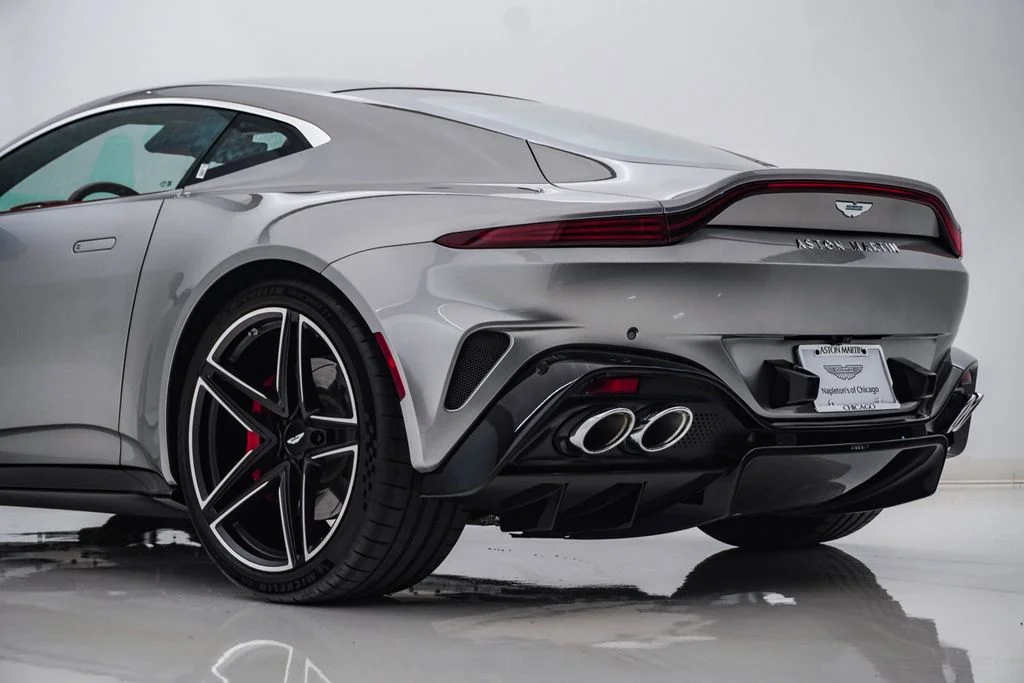 Used 2025 Aluminite Silver Aston Martin Coupe image 11