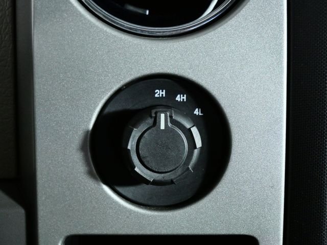 Used 2009  Ford XL image 24