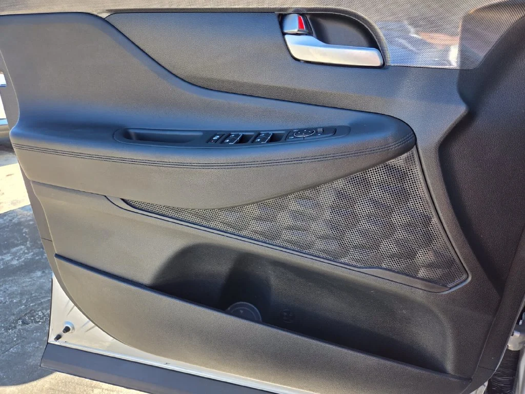 Used 2023 Silver Hyundai SEL image 21