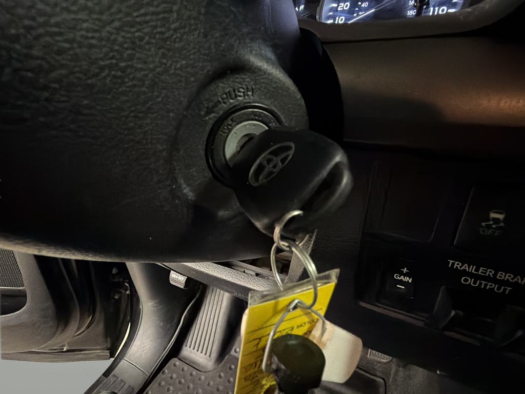 Used 2018 Black Toyota SR5 image 30