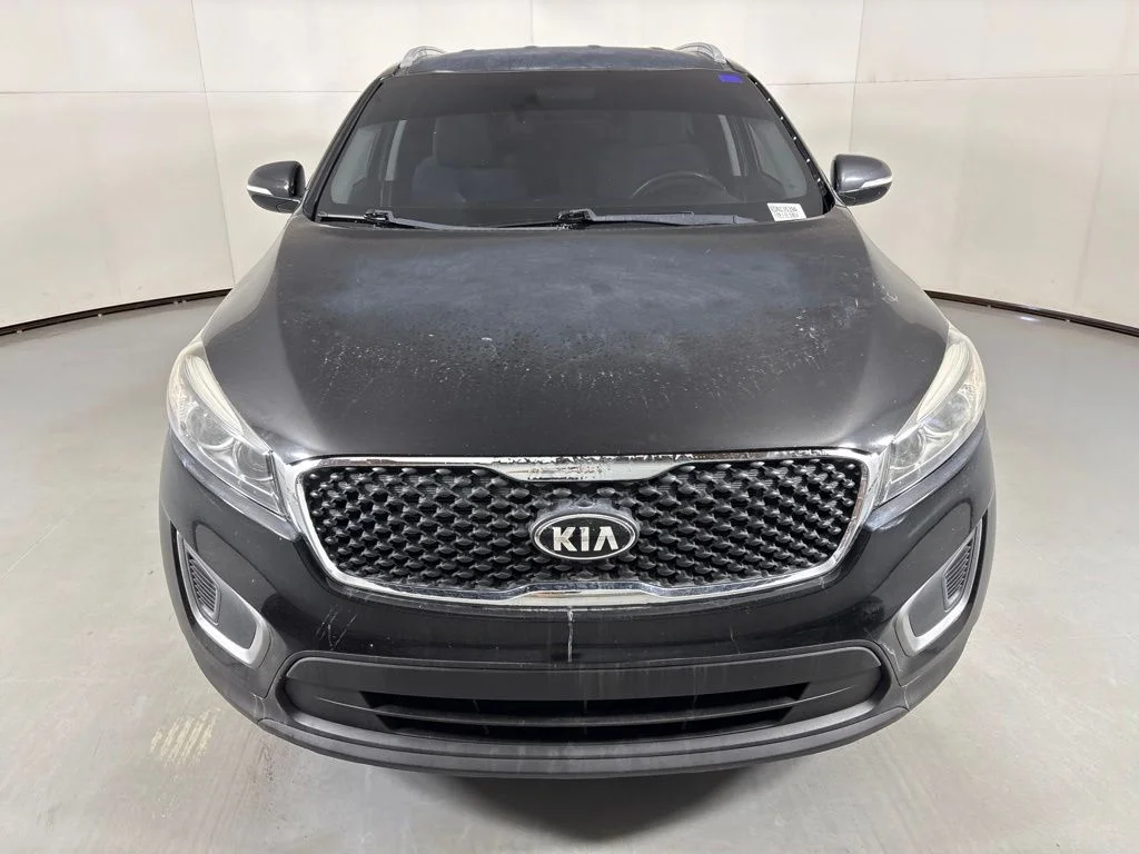Used 2016 Black Kia LX image 3