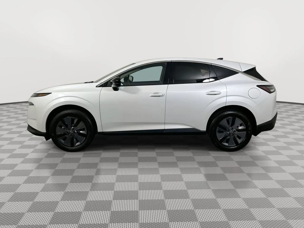 New 2026 White Nissan SL image 5
