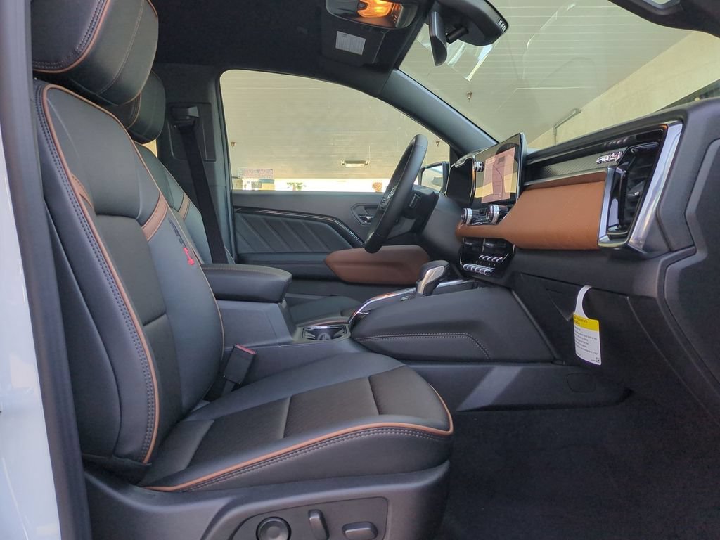 2026 GMC Canyon AT4 - Photo 33