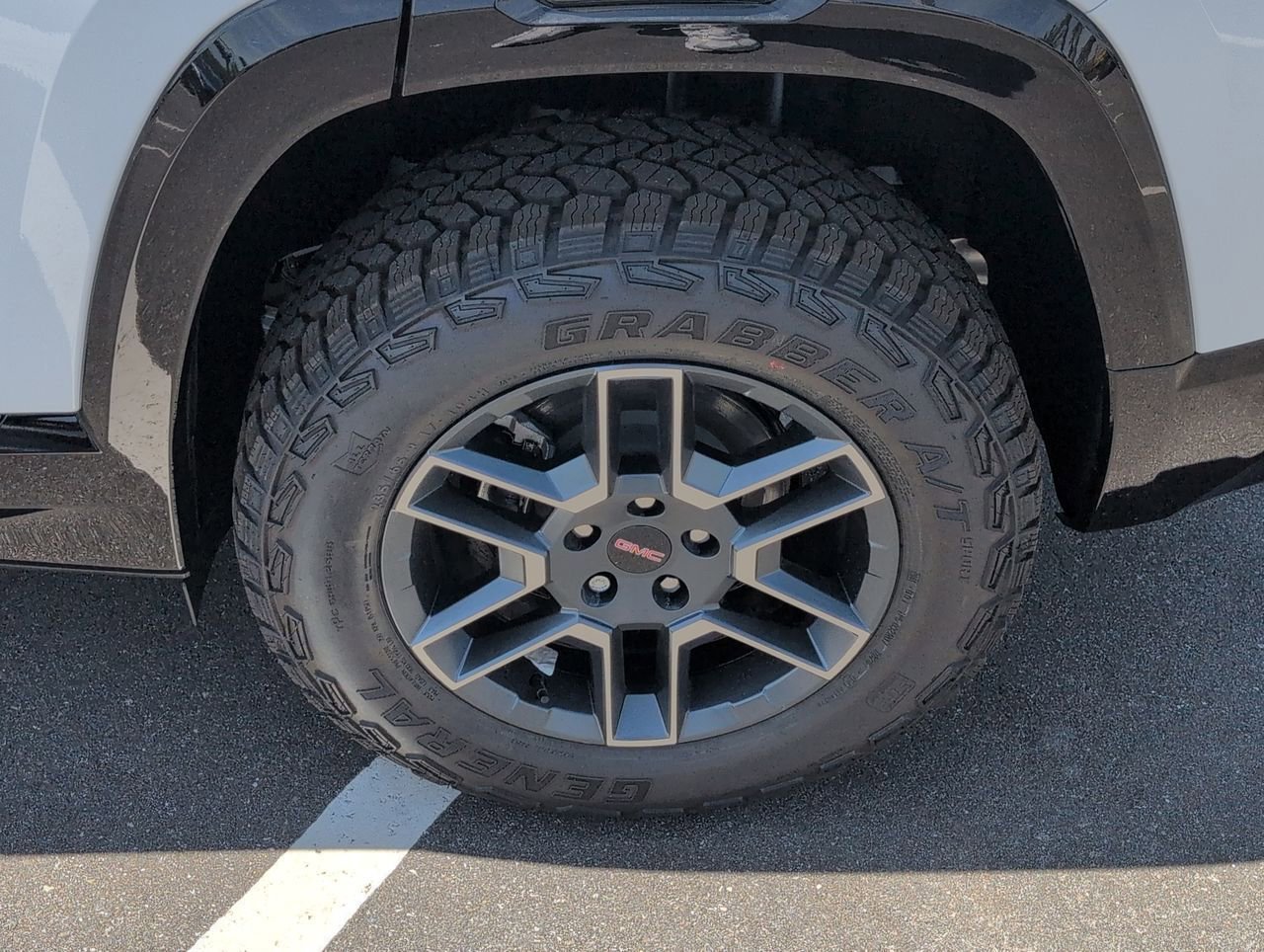 2026 GMC Terrain AT4 - Photo 31