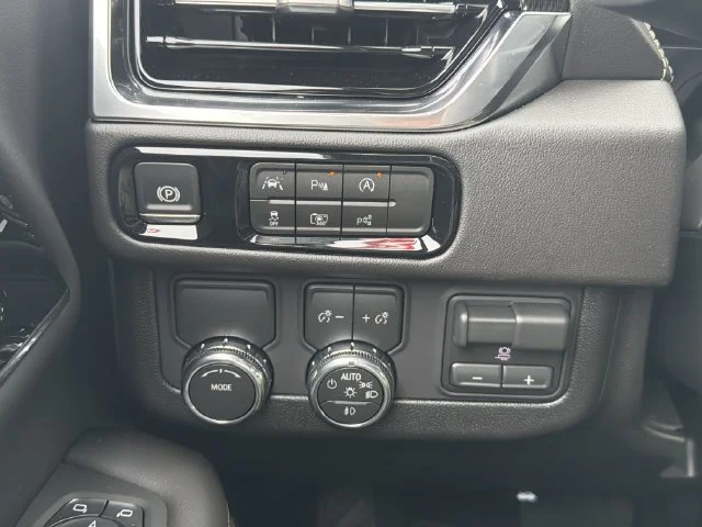 New 2026 Onyx Black GMC Elevation image 30