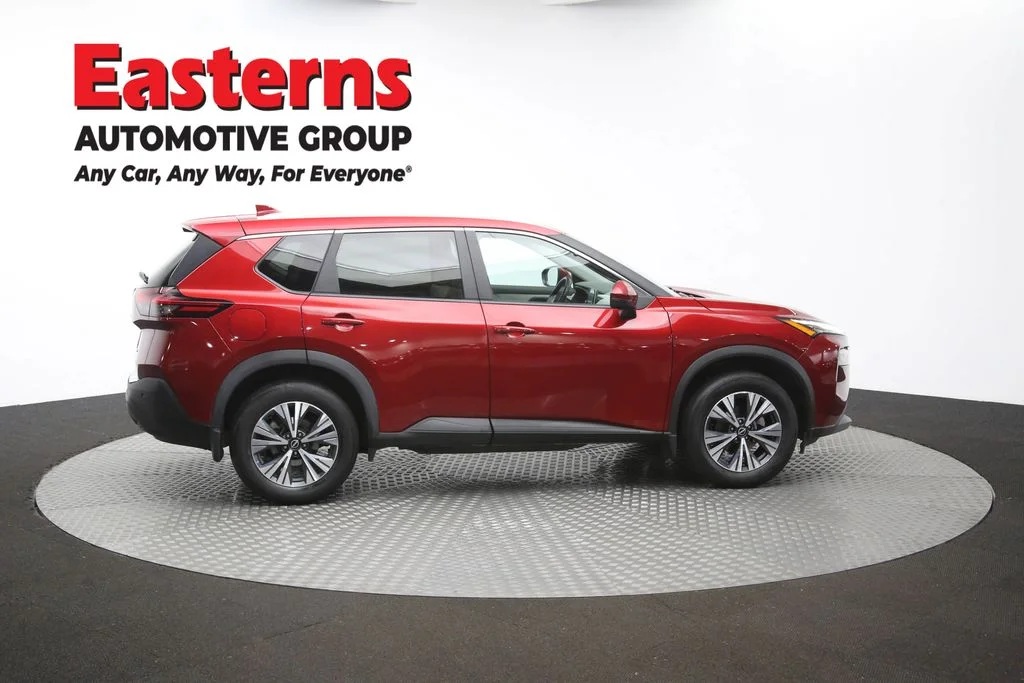 Used 2023 Red Nissan SV image 46