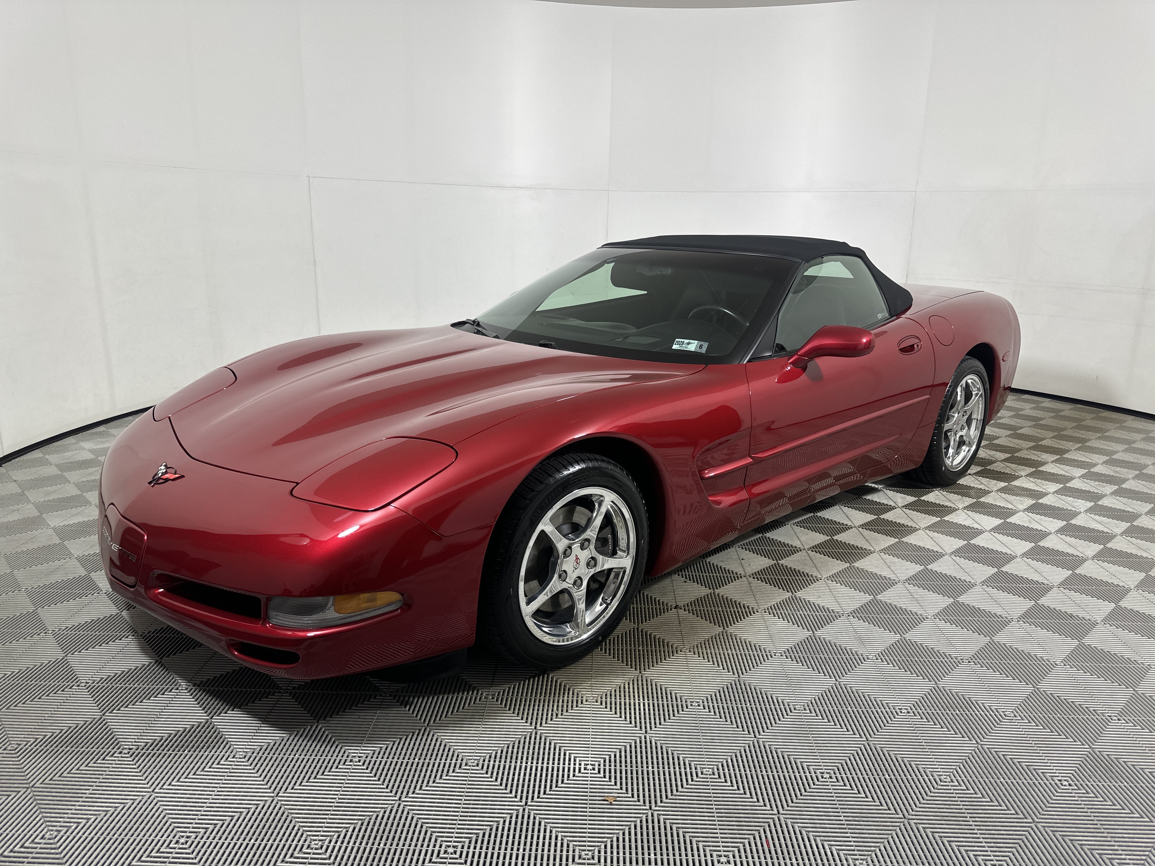 Used 2002 Magnetic Red Metallic II Chevrolet  image 3