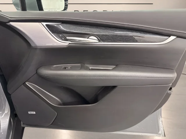 Used 2022 Gray Cadillac Premium Luxury image 15