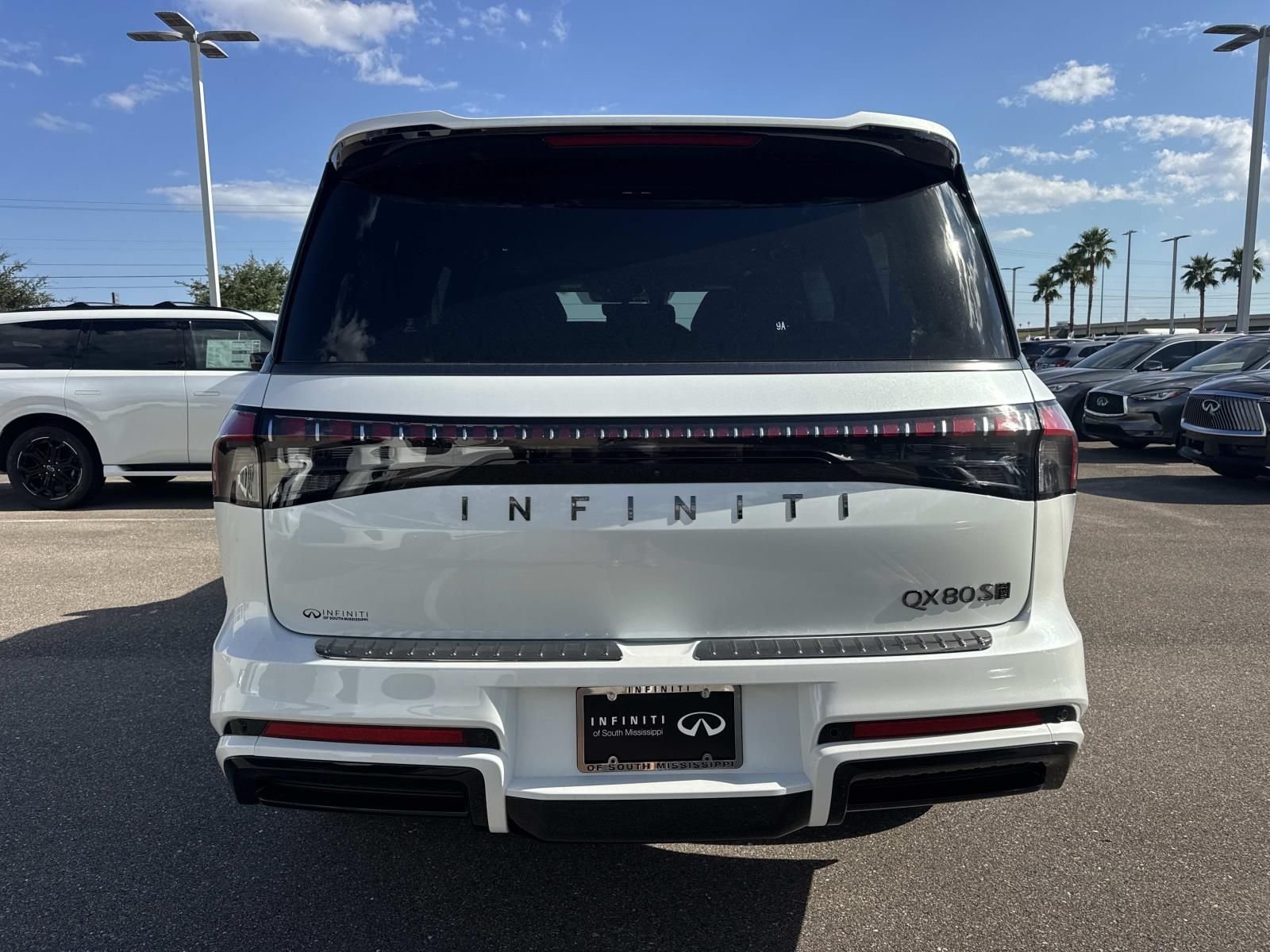 New 2027 RADIANT WHITE INFINITI Sport 4WD image 6