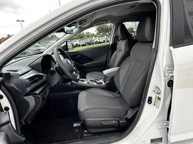 New 2026 CRYSTAL WHITE PEARL Subaru Base image 12