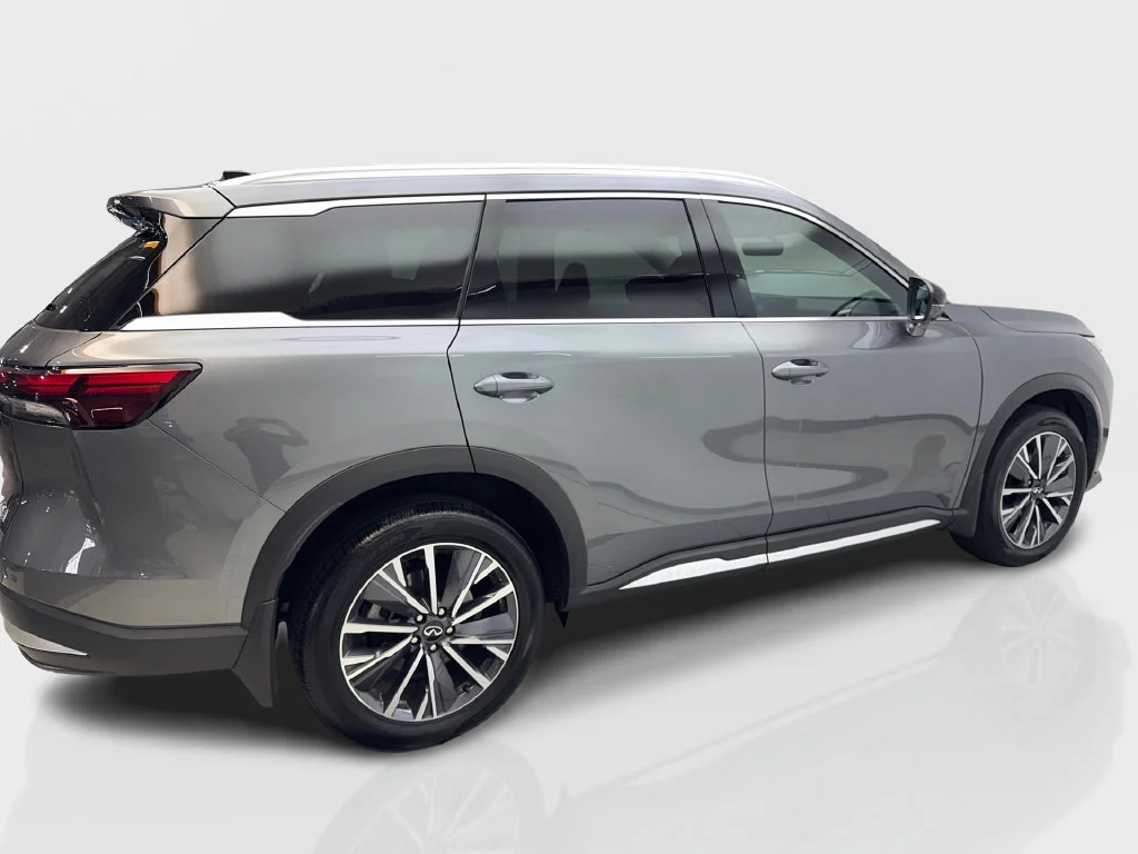 Used 2026 Gray INFINITI LUXE image 15