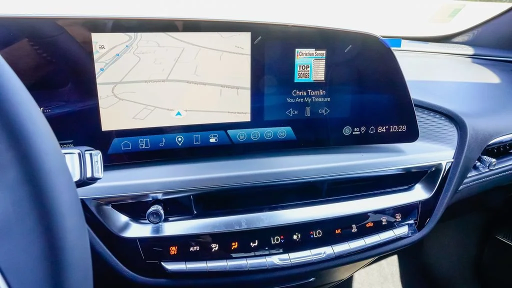 2026 Cadillac LYRIQ Sport - Photo 17