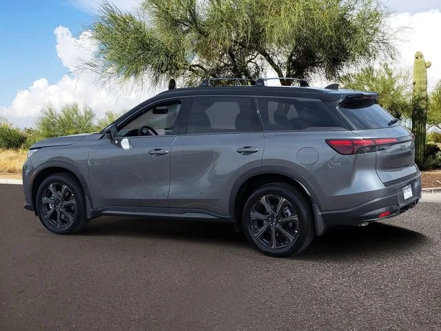 New 2026 2T GRPT SHDW INFINITI Autograph AWD image 3