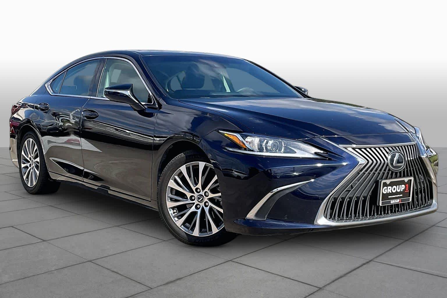Used 2020 Nightfall Mica Lexus  image 3
