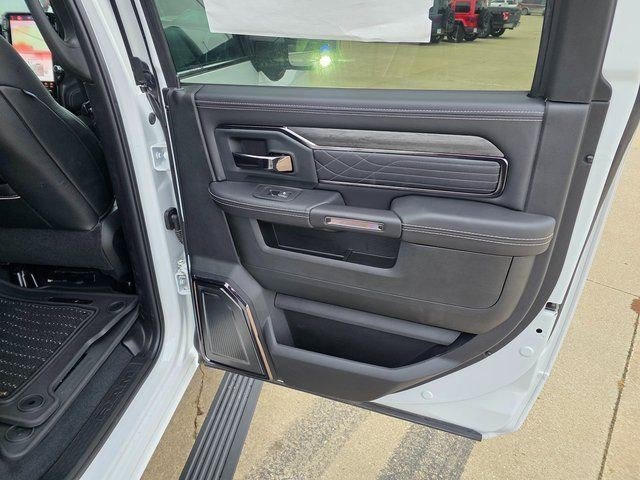 2025 RAM 2500 Limited - Photo 11
