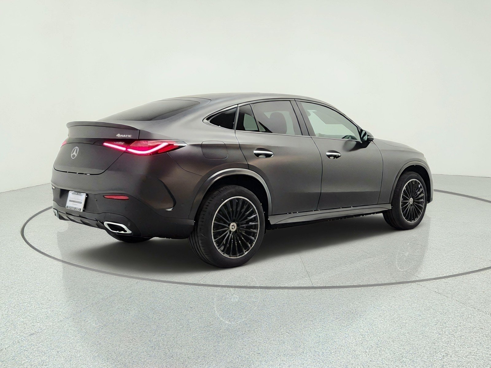 New 2026 MANUFAKTUR exclusive graphite grey magno Mercedes-Benz GLC 300 4MATIC® Coupe image 5
