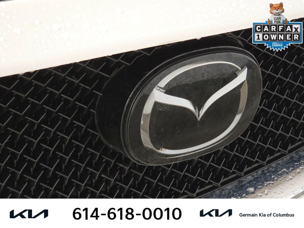 Used 2021 White Mazda Signature image 15