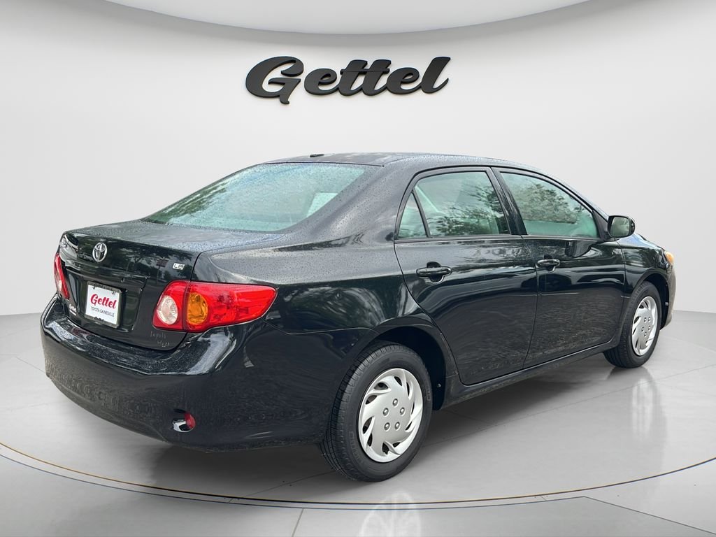 Used 2009 Black Toyota LE image 5