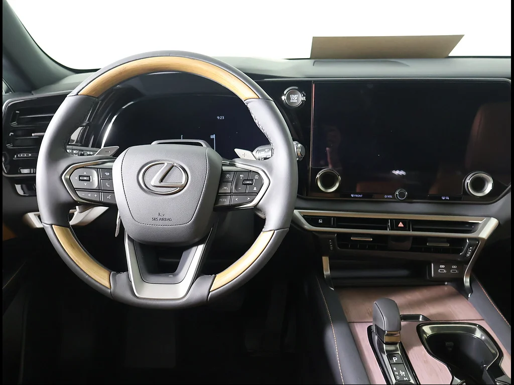 Certified Used 2026 IRIDIUM Lexus Premium image 8
