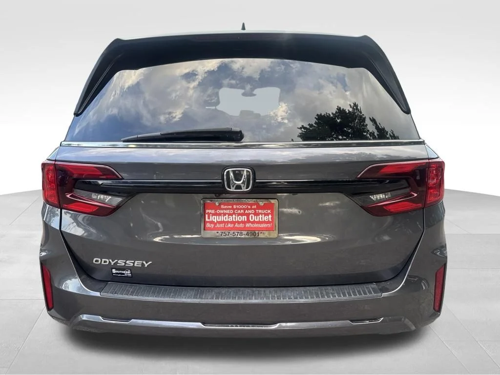 Used 2025 Gray Honda EX-L image 4