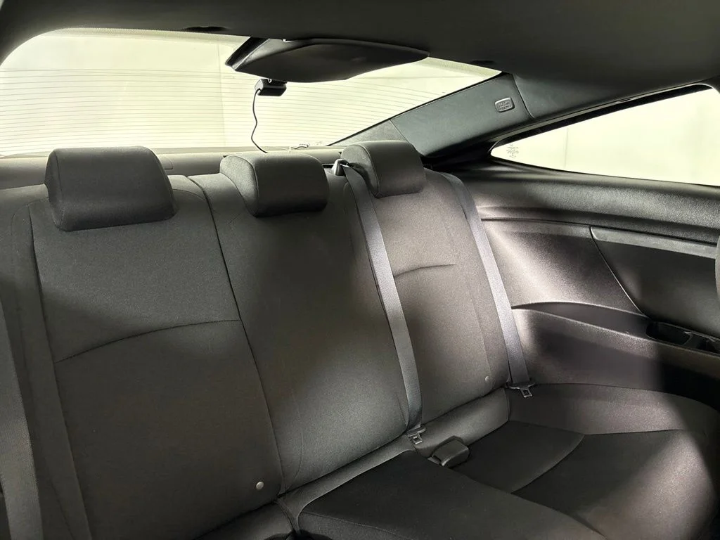 Used 2019  Honda EX image 17