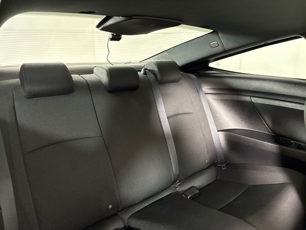 Used 2019  Honda EX image 17