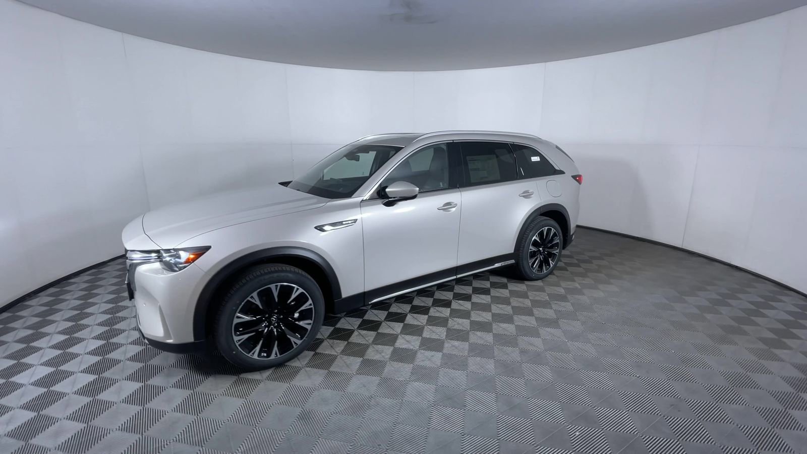 New 2026 Platinum Quartz Metallic Mazda Premium Plus image 4