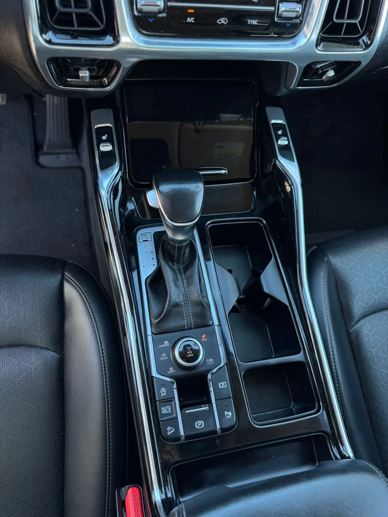 Used 2021 Everlasting Silver Kia SX image 21