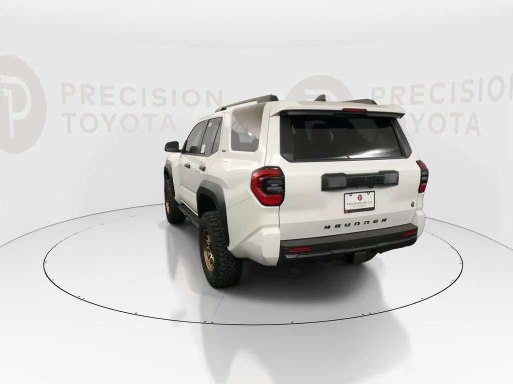 New 2026 Ice Cap Toyota SR5 image 15