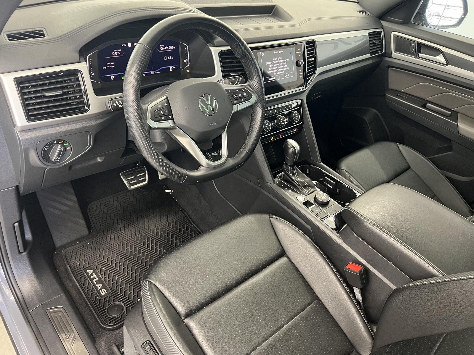 2022 Volkswagen Atlas Cross Sport SEL R-Line - Photo 13