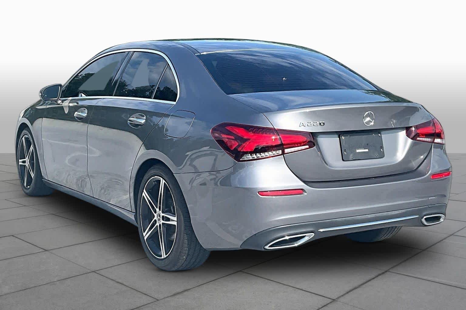 Used 2021 Mountain Grey Metallic Mercedes-Benz A 220 image 11
