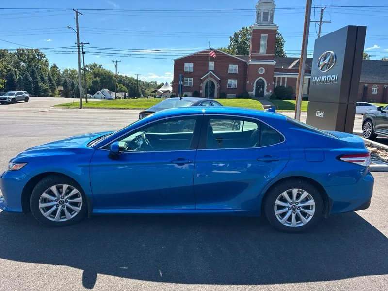 Used 2019 Blue Toyota LE image 6