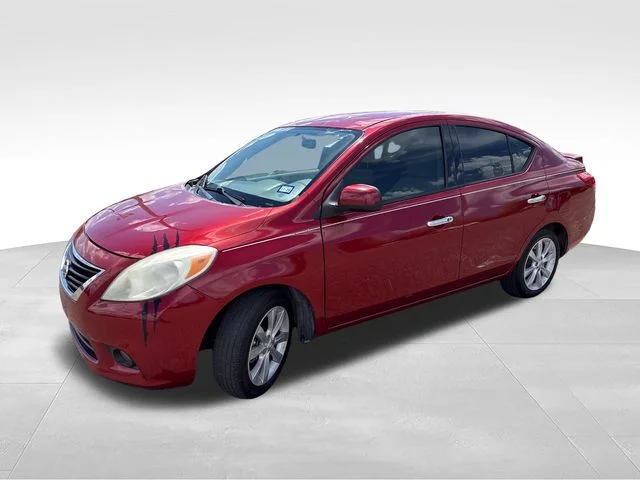 Used 2014 Red Nissan 1.6 SL image 3