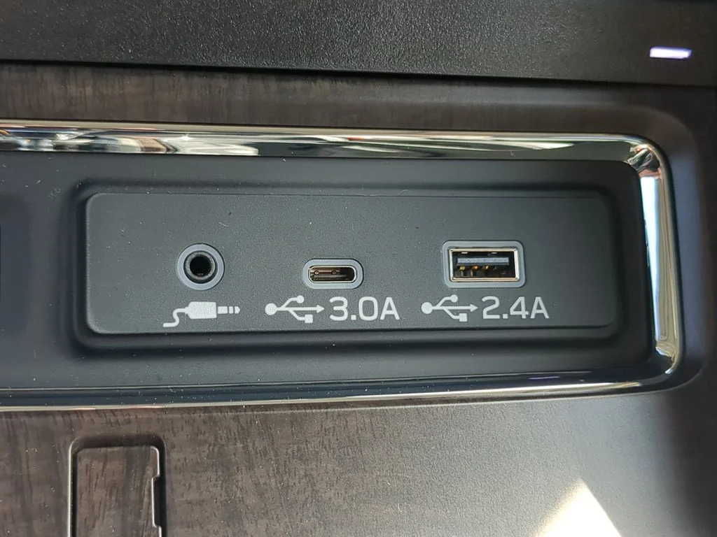 New 2026 AUTUMN GREEN METALLIC Subaru Touring 7-Passenger image 25