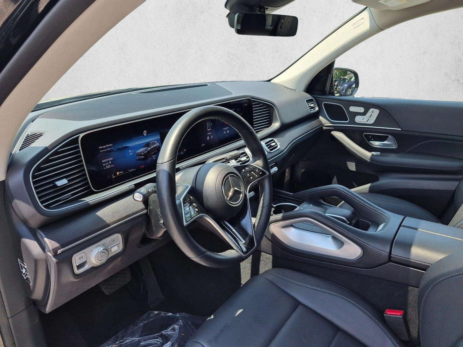 Used 2024 Black Mercedes-Benz GLE 350 image 10