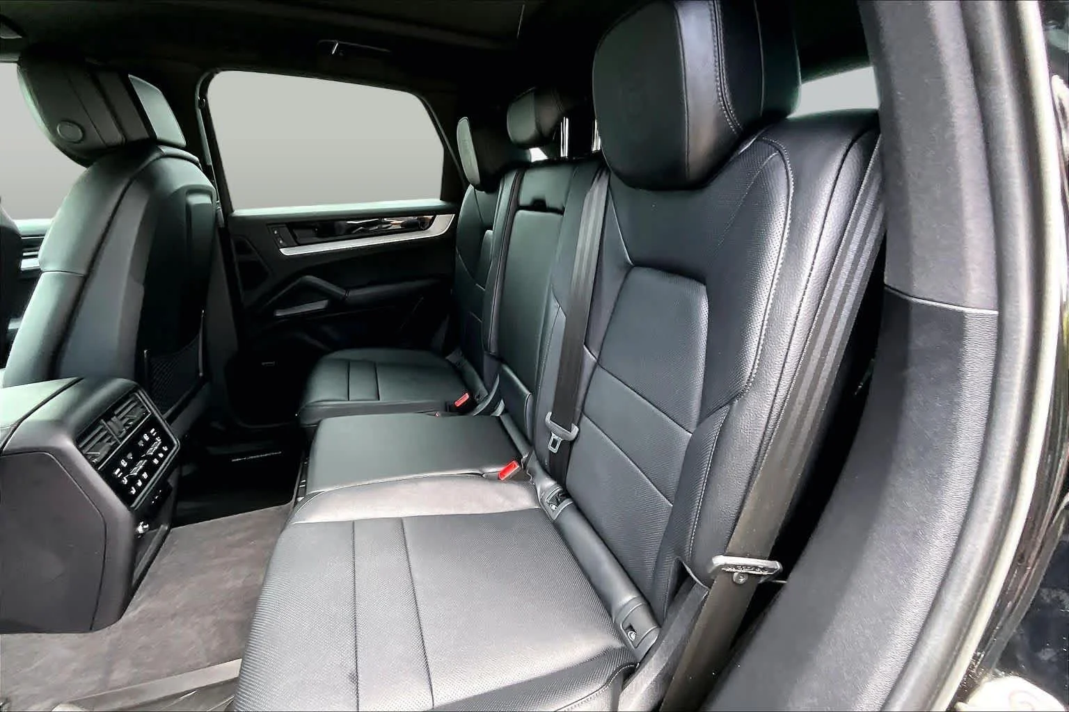 Used 2024 Black Porsche  image 24