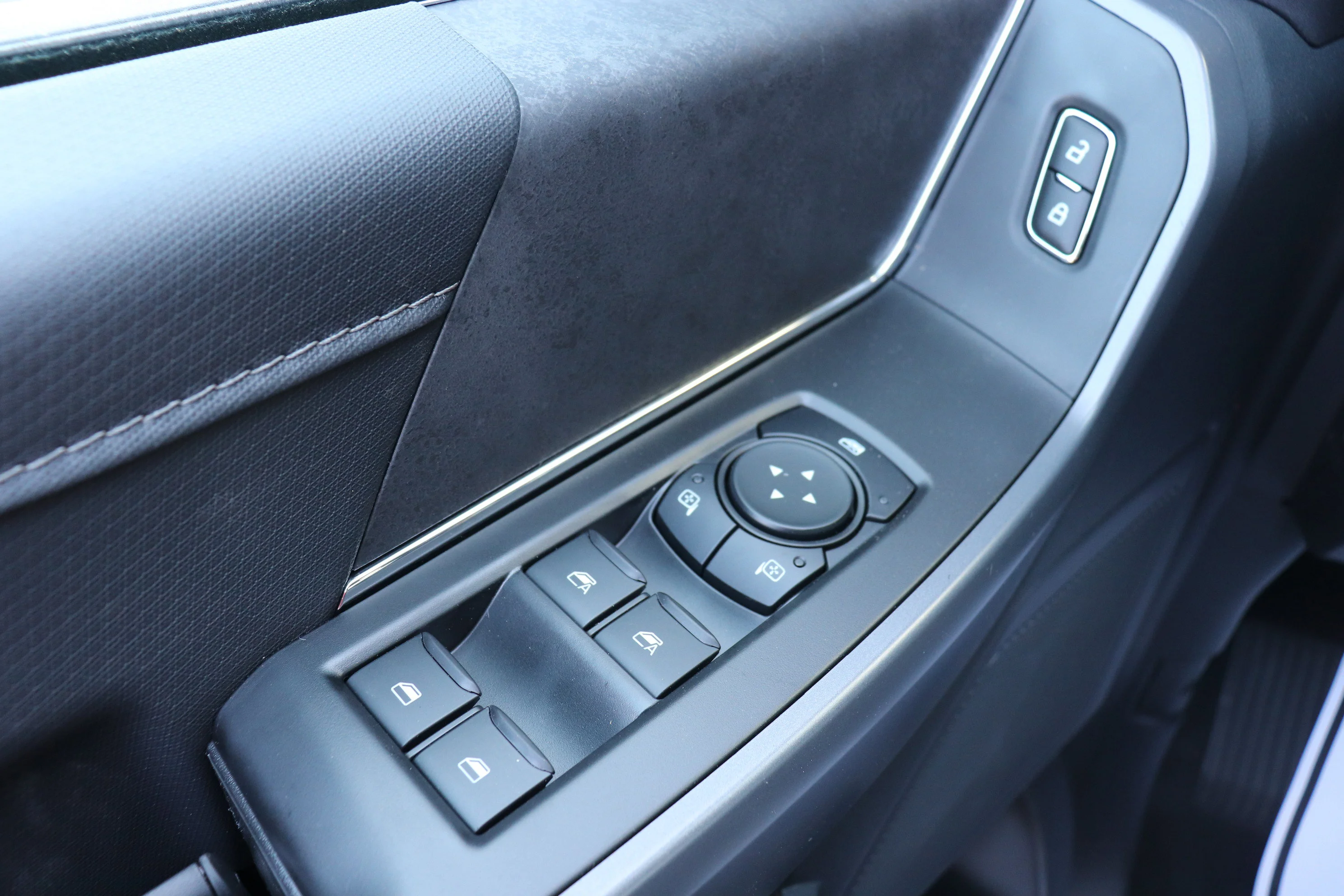 New 2026 AGATE BLACK METALLIC Ford XLT image 11