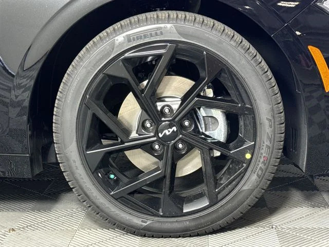 New 2026 Aurora Black Pearl Kia GT-Line AWD image 10