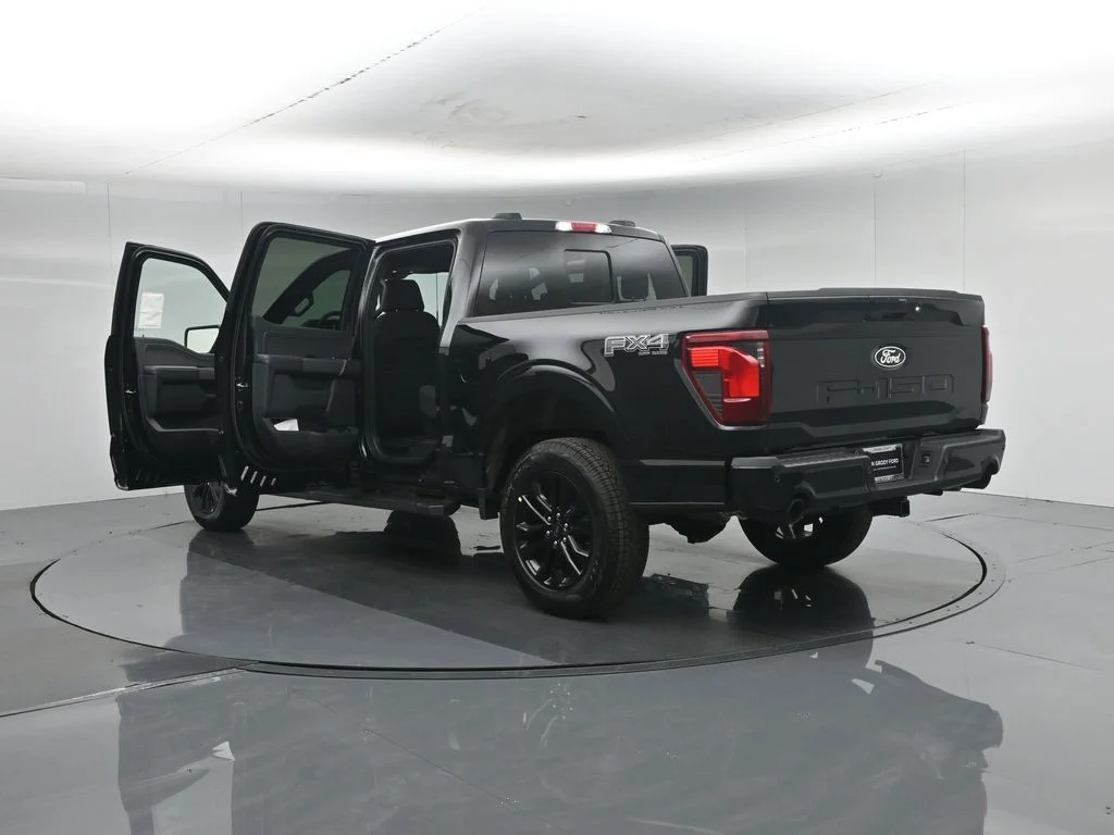 New 2026 Agate Black Metallic Ford XLT image 33