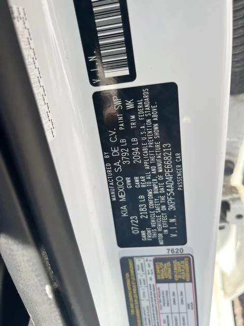 Used 2023 White Kia GT-Line image 14