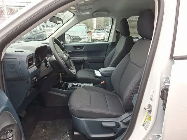 New 2026 Oxford White Ford XLT image 9