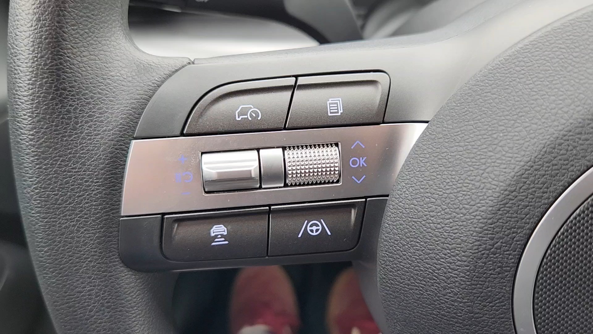 Used 2026 Cyber Gray Metallic Hyundai SE image 11