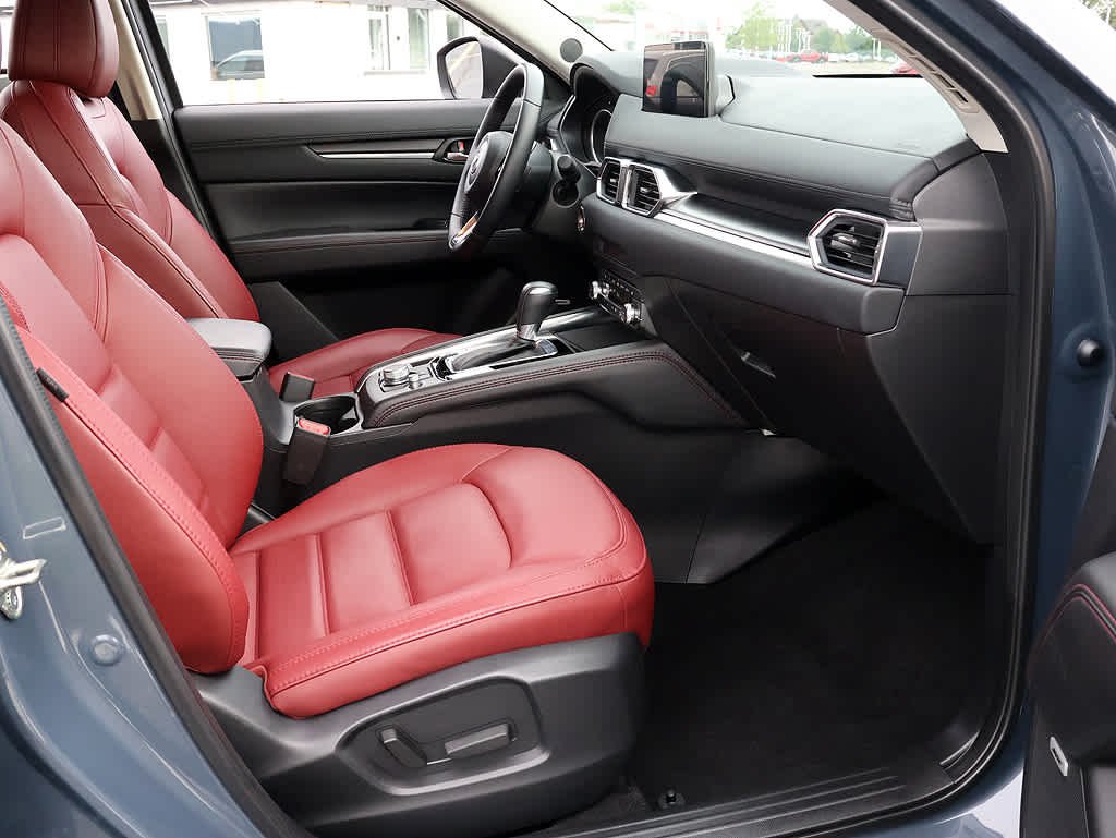 2025 Mazda CX-5 S Carbon Edition - Photo 31