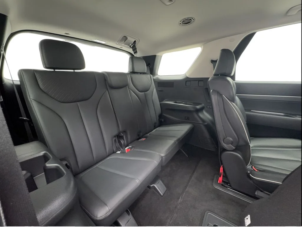 Used 2023 White Hyundai XRT image 30