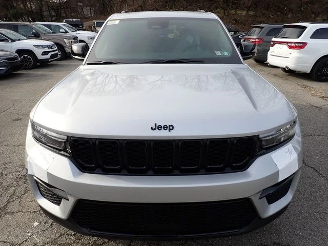 New 2025 Silver Jeep Limited image 10