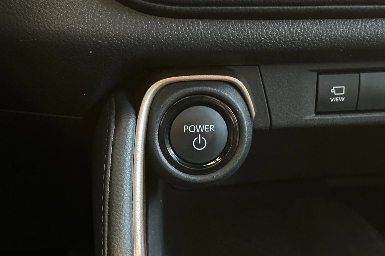 Used 2025 Red Toyota MAX Platinum image 22