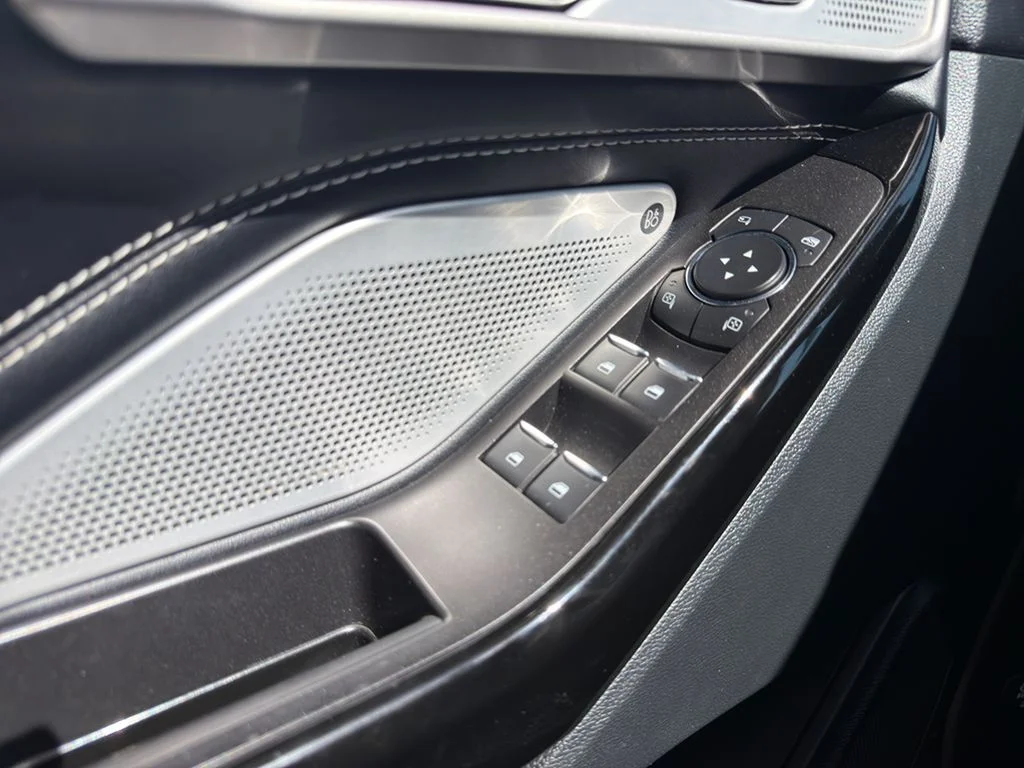 2021 Ford Explorer ST - Photo 9