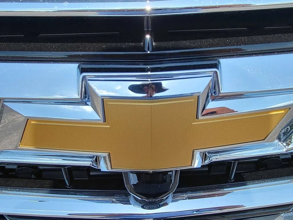New 2026 Black Chevrolet LT image 32